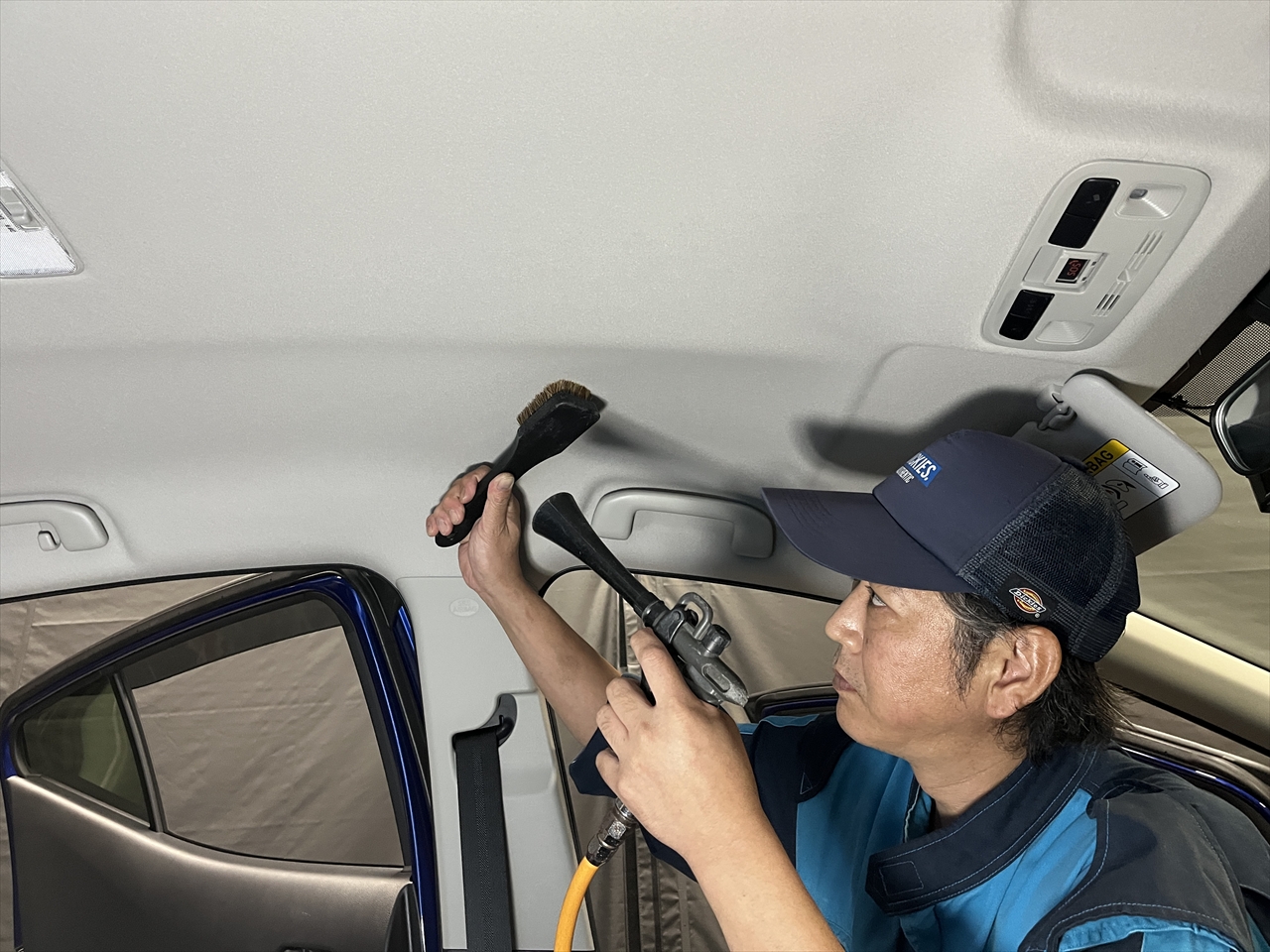 車内クリーニング(嘔吐)