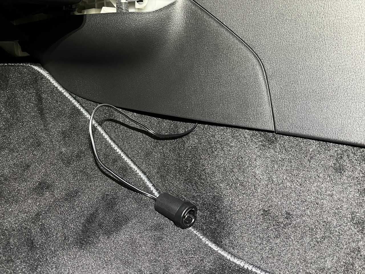 用品取付(アクセサリー電源・レーダー)