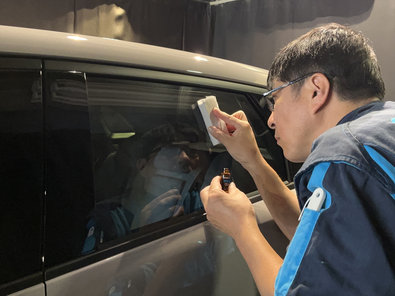 ガラス撥水コーティング