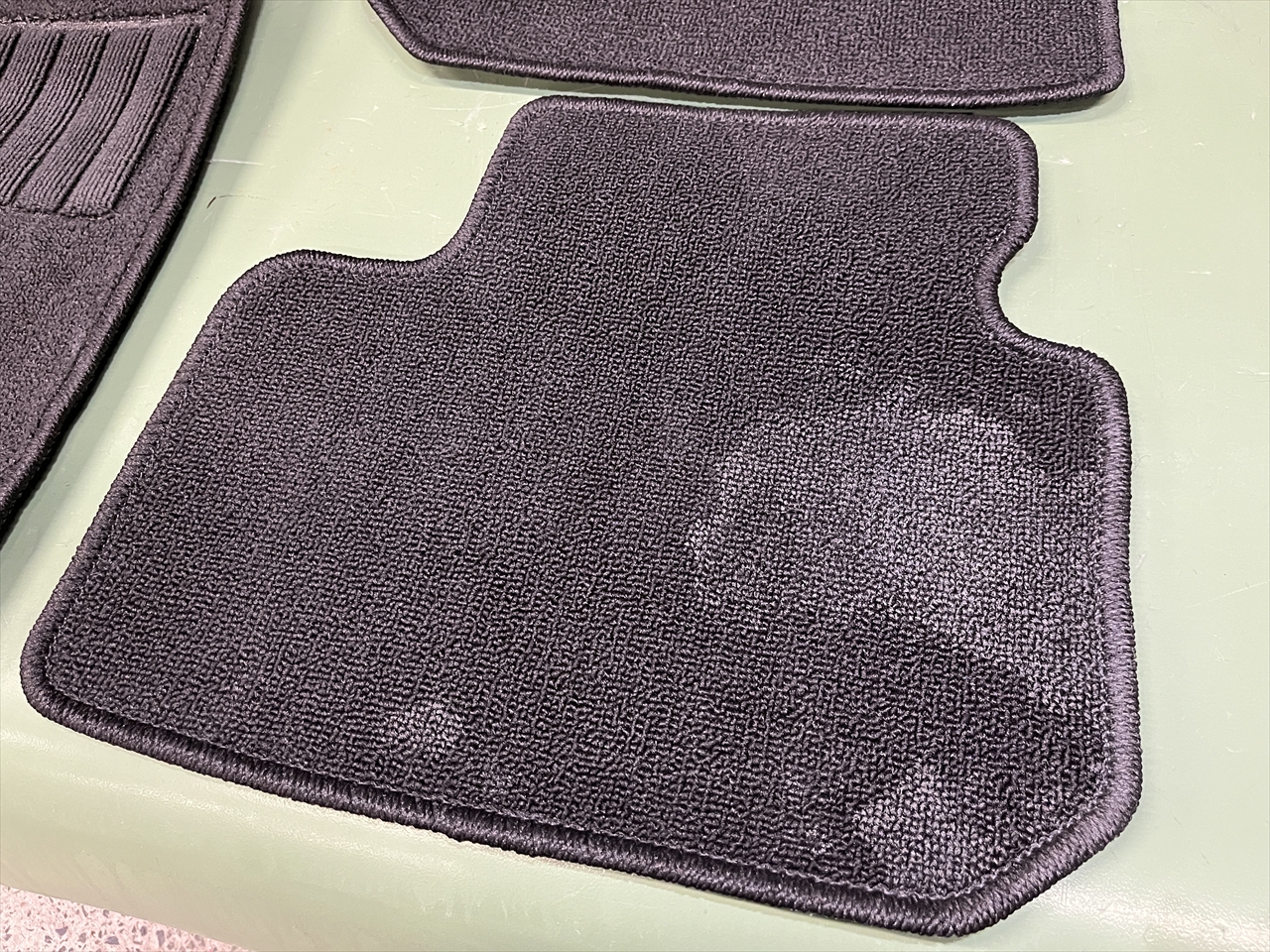 車内クリーニング (飲み物こぼし)