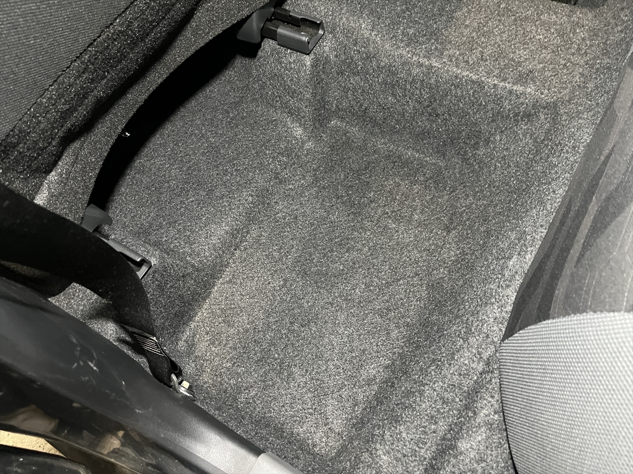 車内クリーニング (飲み物こぼし)