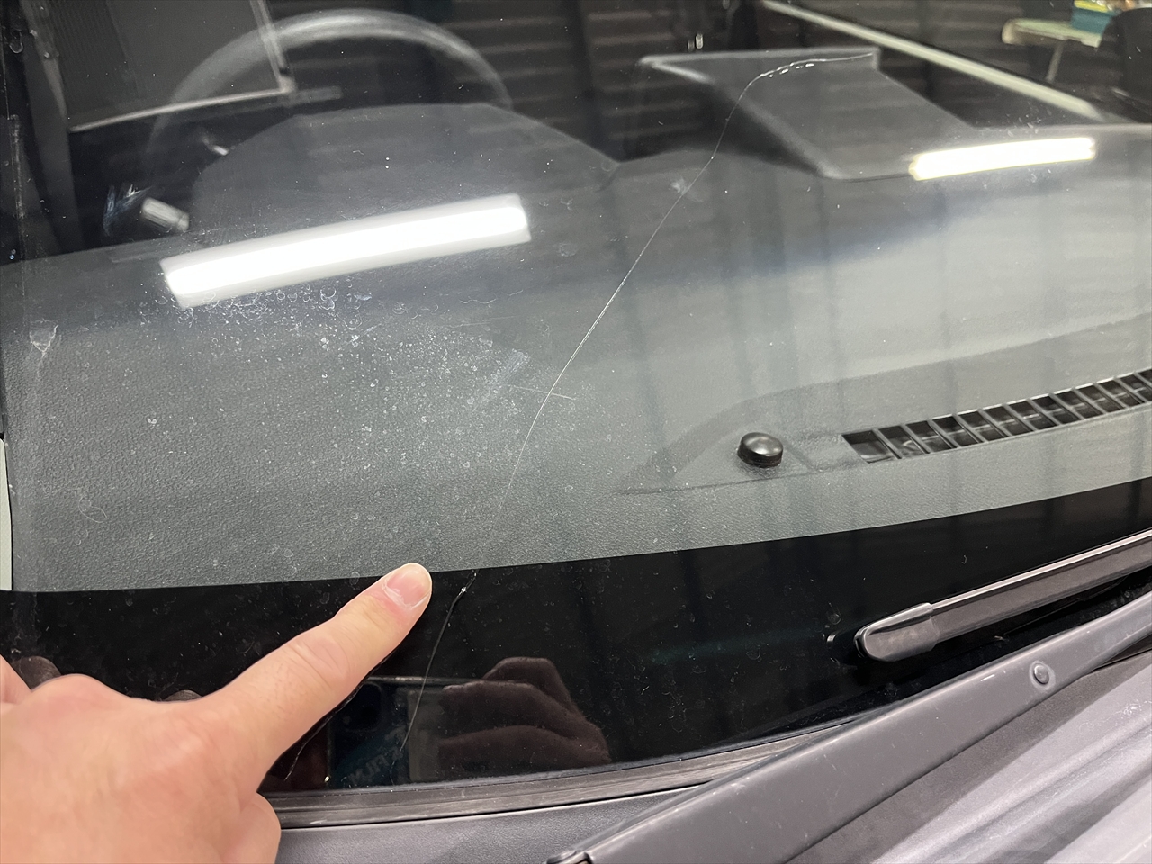 フロントガラス交換・修理