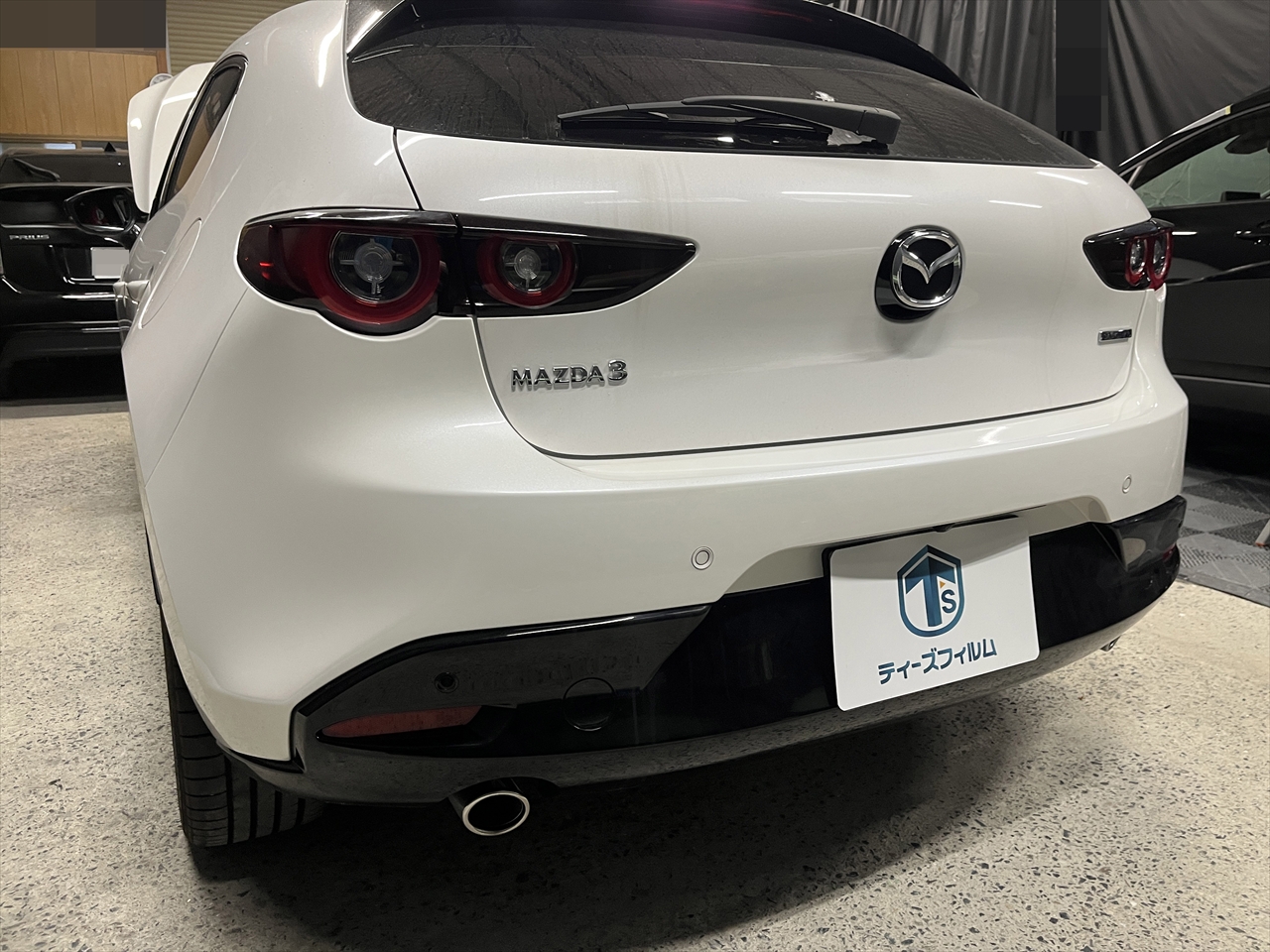 リアバンパー交換修理