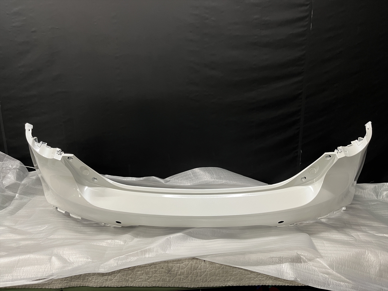 リアバンパー交換修理