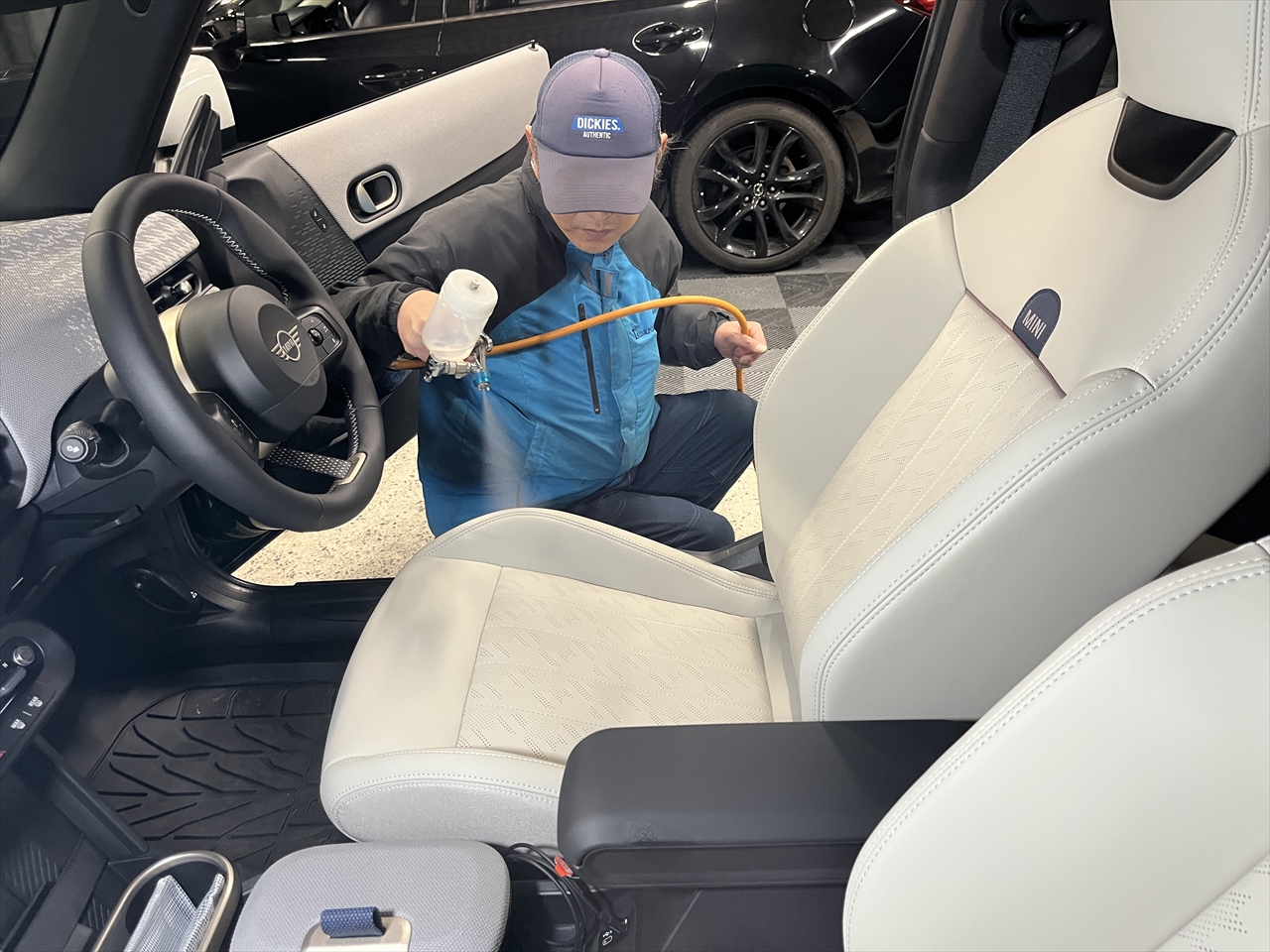 レザーコーティング