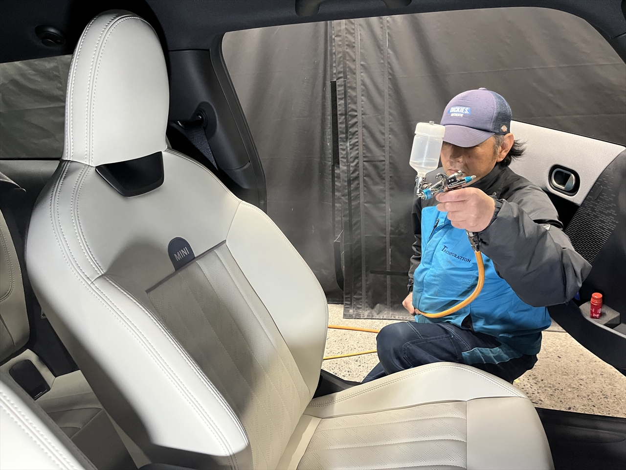 レザーコーティング