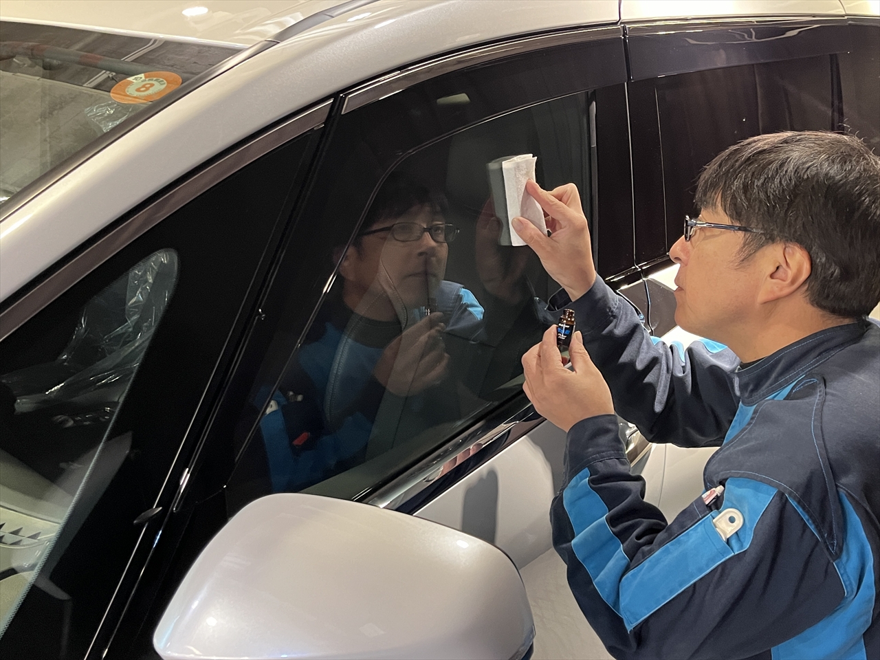 ガラス撥水コーティング