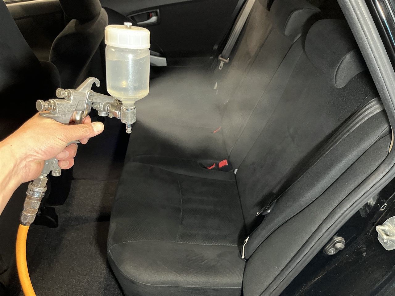 車内クリーニング(ペット臭・芳香剤・タバコ臭等)