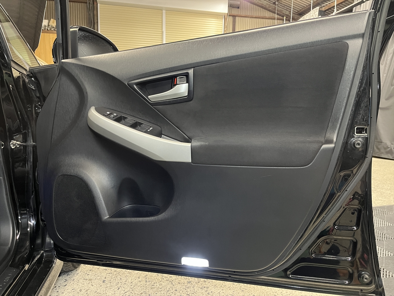 車内クリーニング(ペット臭・芳香剤・タバコ臭等)