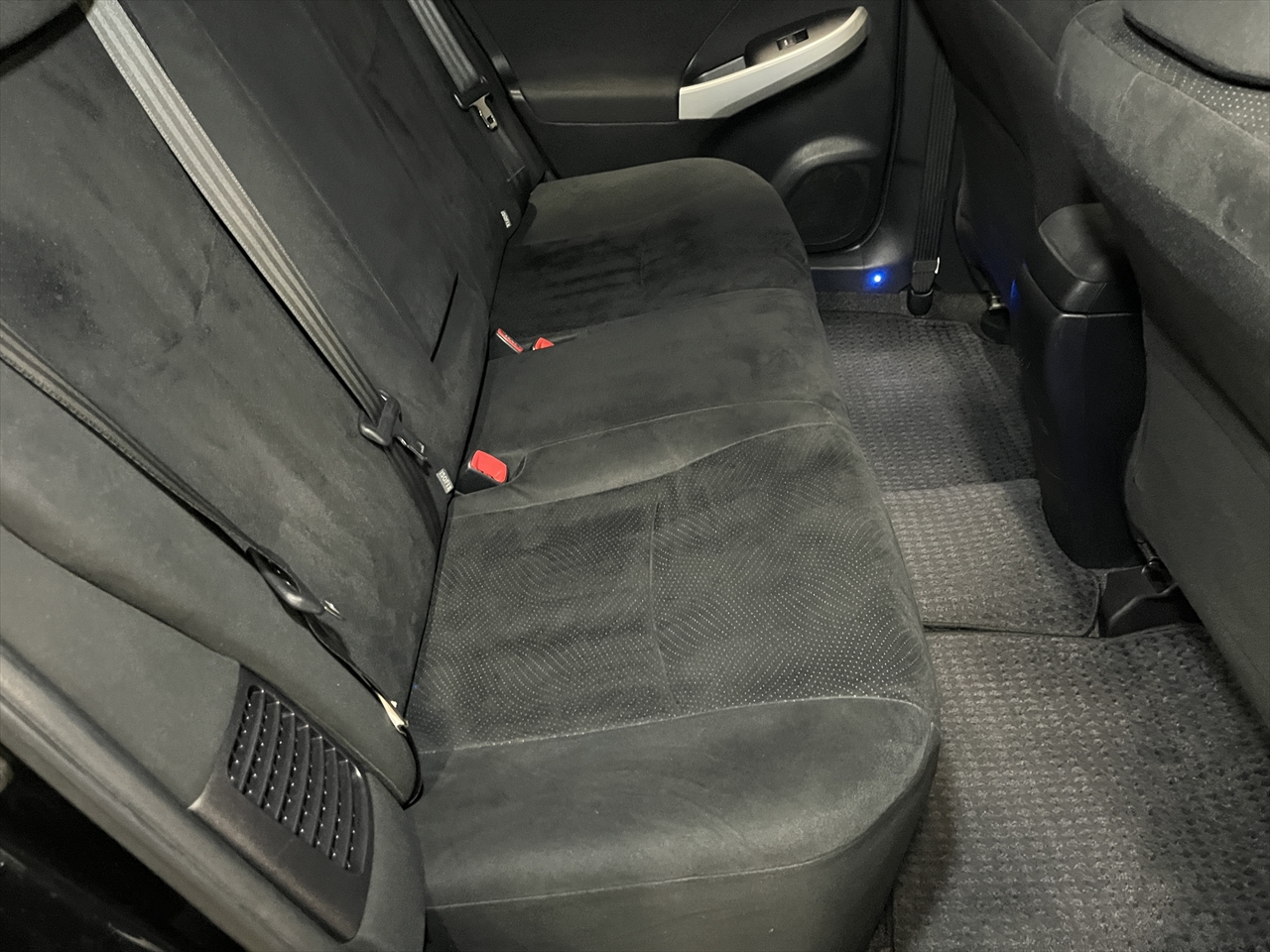 車内クリーニング(ペット臭・芳香剤・タバコ臭等)