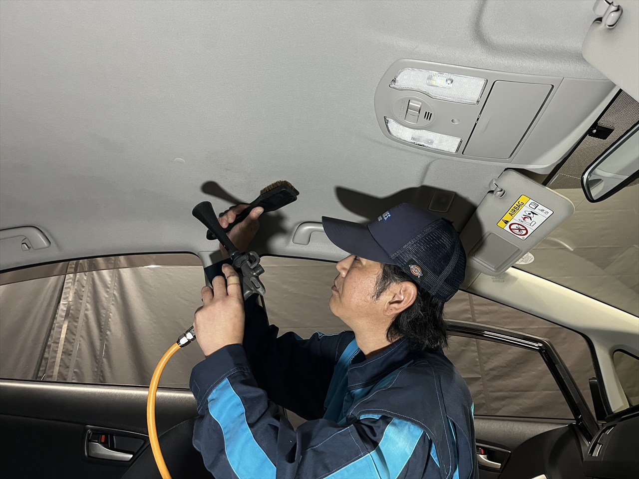 車内クリーニング(ペット臭・芳香剤・タバコ臭等)