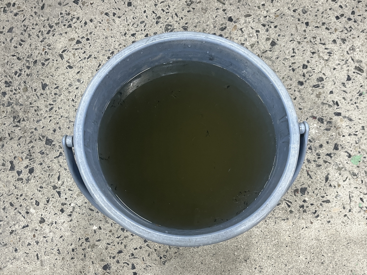 車内クリーニング (タバコ臭)