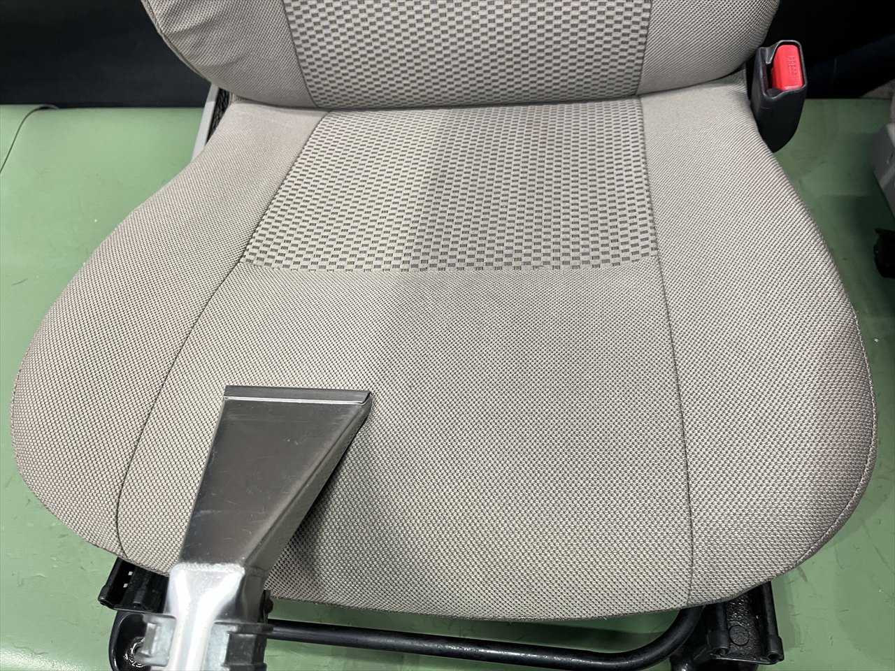 車内クリーニング (タバコ臭)