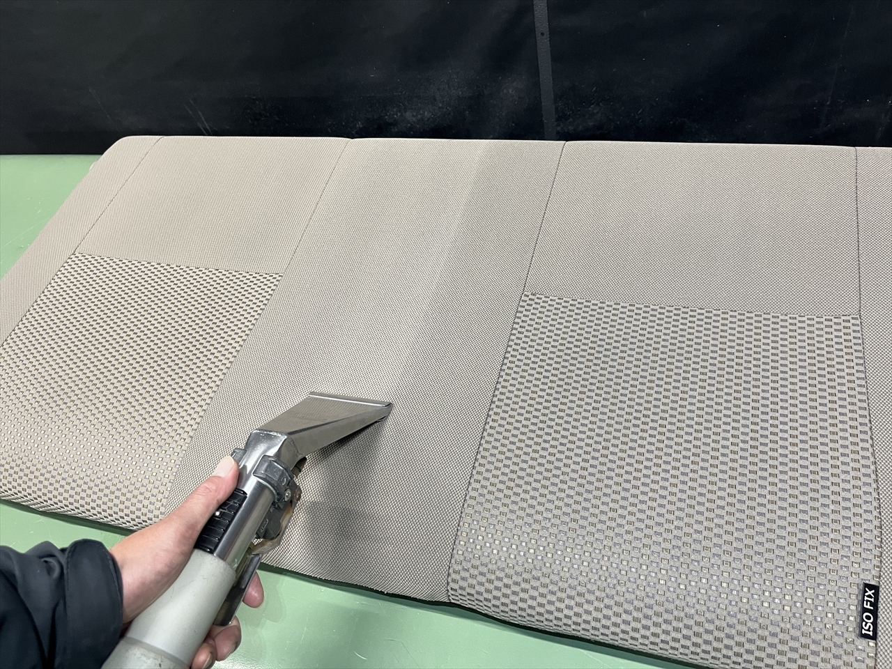 車内クリーニング (タバコ臭)