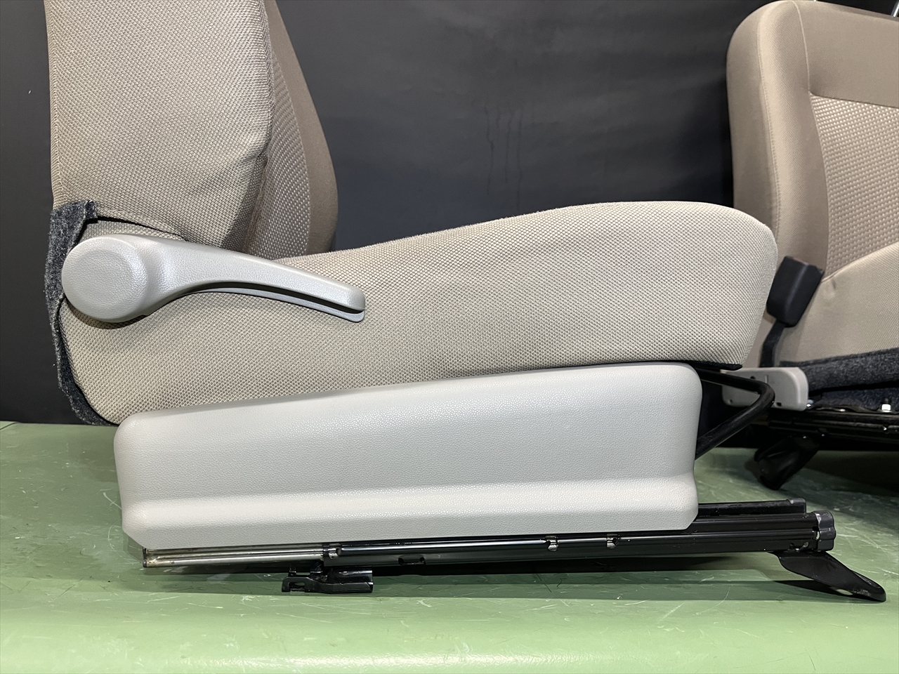 車内クリーニング (タバコ臭)