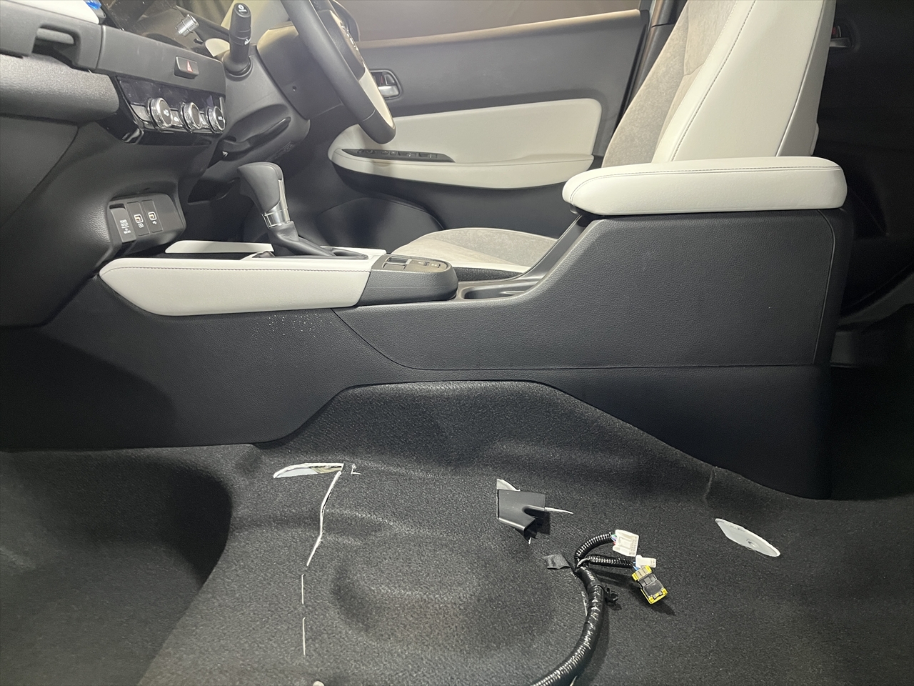 車内クリーニング (嘔吐 シート周り)