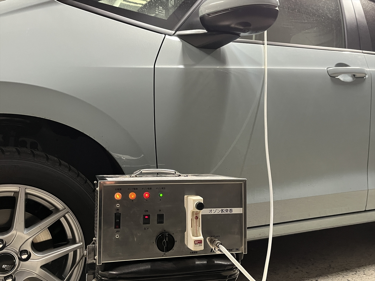 車内クリーニング (嘔吐 シート周り)