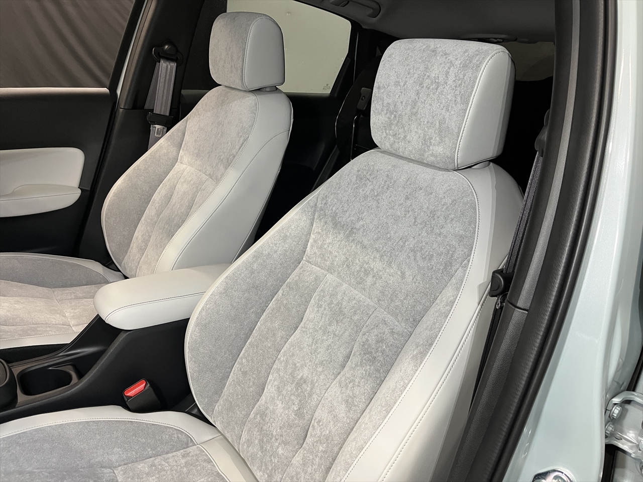 車内クリーニング (嘔吐 シート周り)