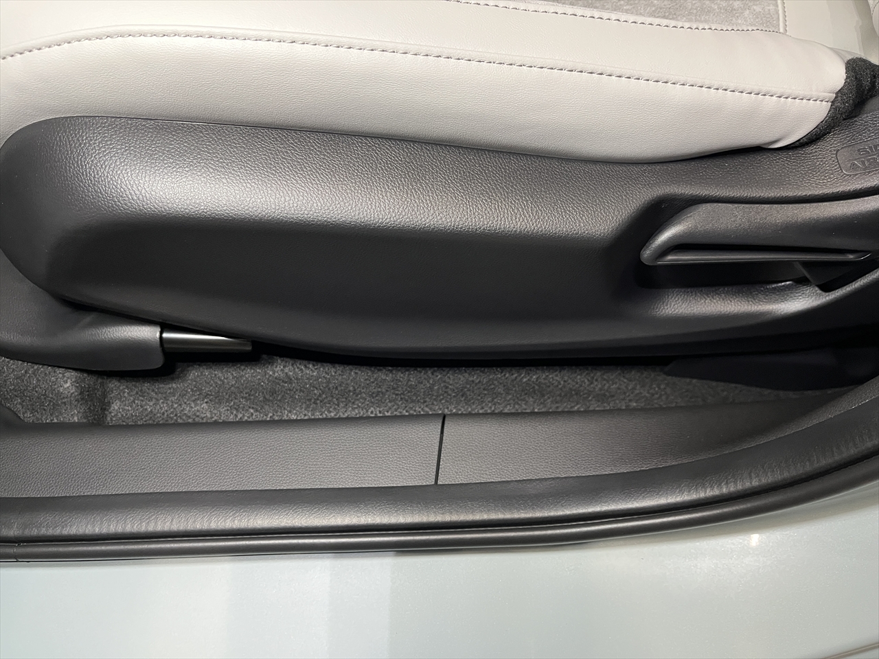 車内クリーニング (嘔吐 シート周り)