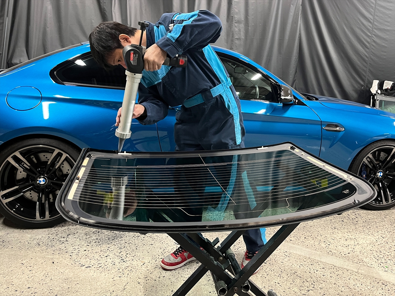 リアガラス交換