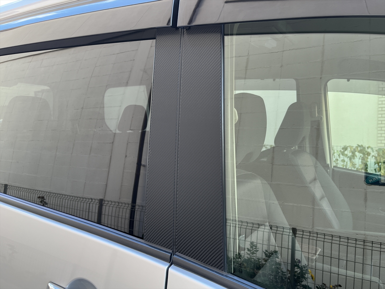 カーラッピングフィルム(ピラー)