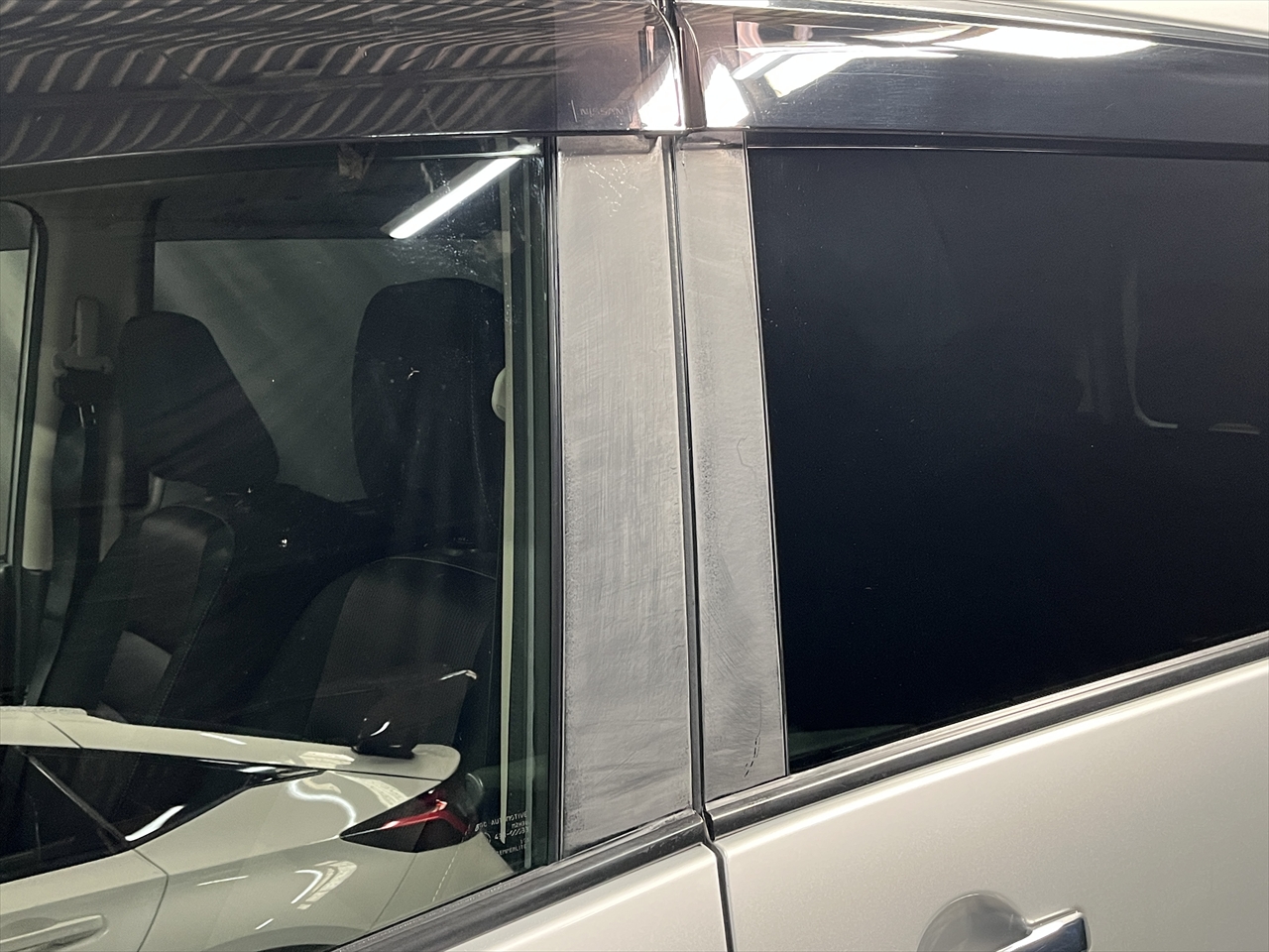 カーラッピングフィルム(ピラー)