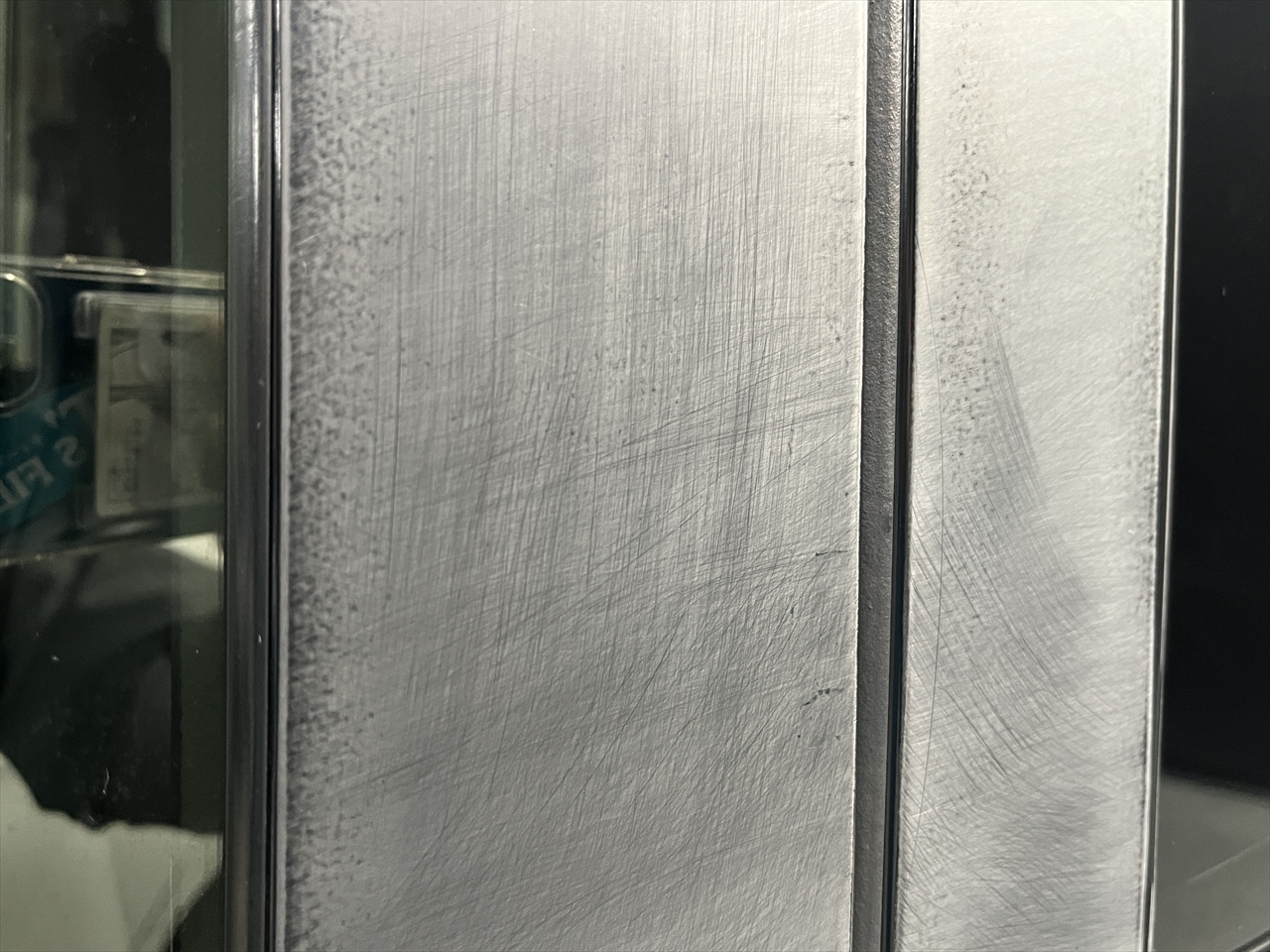 カーラッピングフィルム(ピラー)