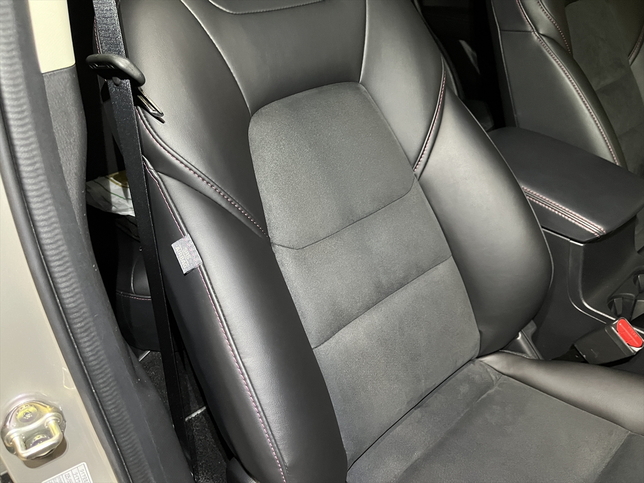 車内クリーニング (お漏らし 運転席シート)