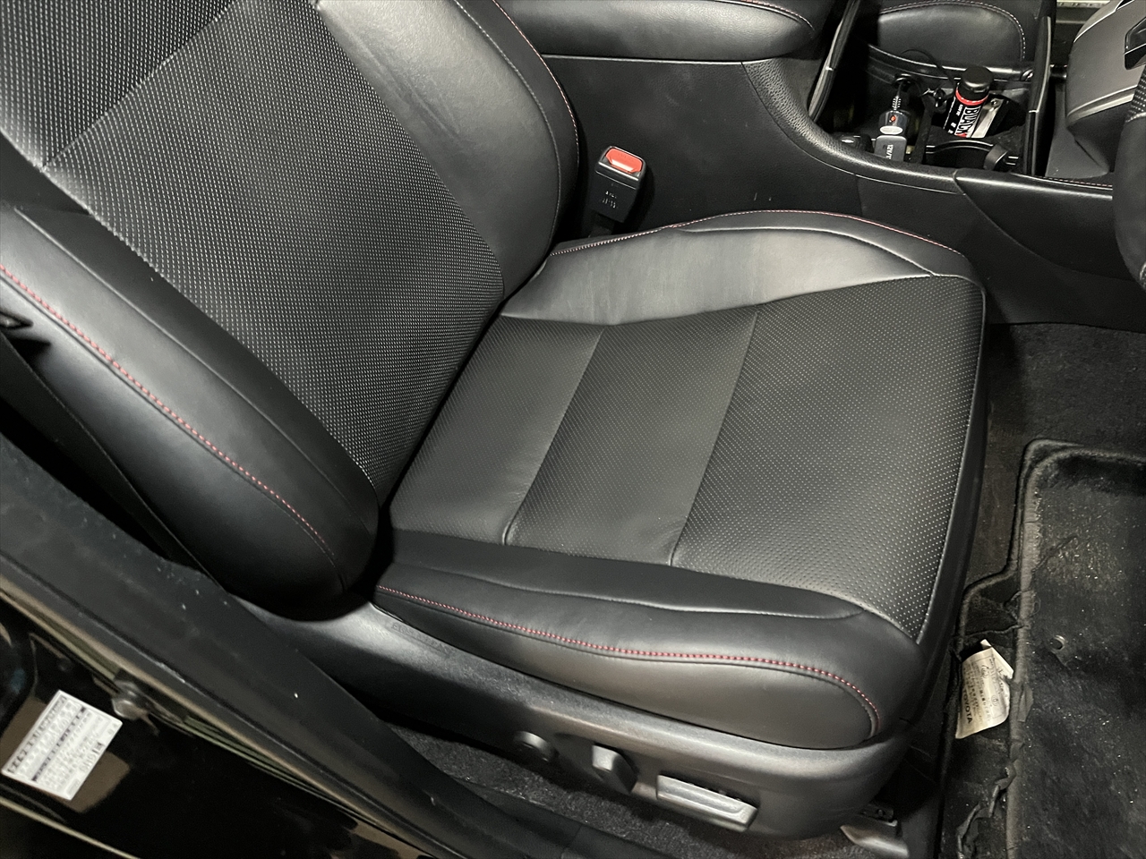 内装リペア・修理(シート張替え)