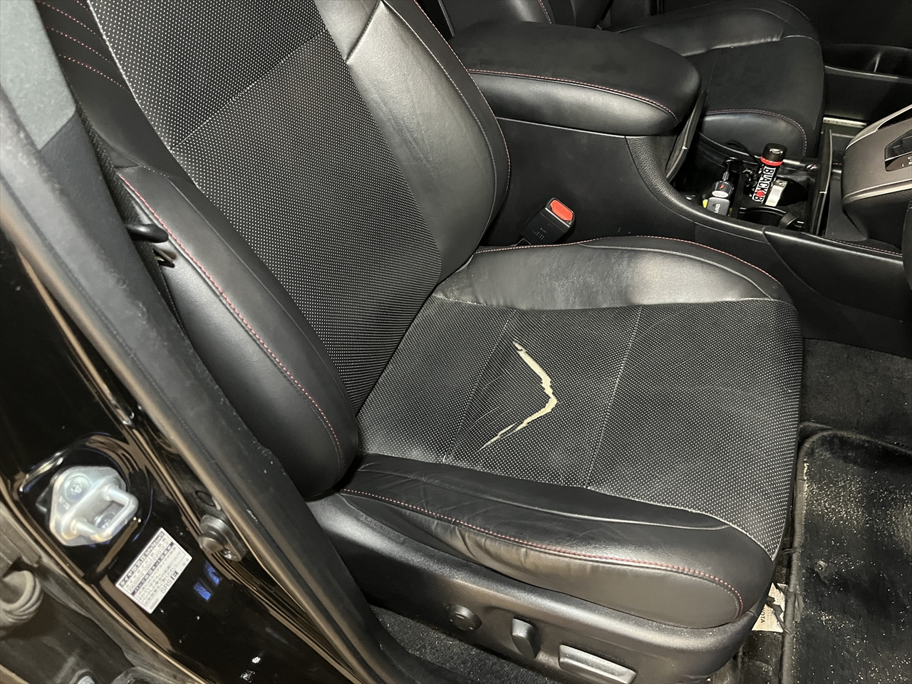 内装リペア・修理(シート張替え)