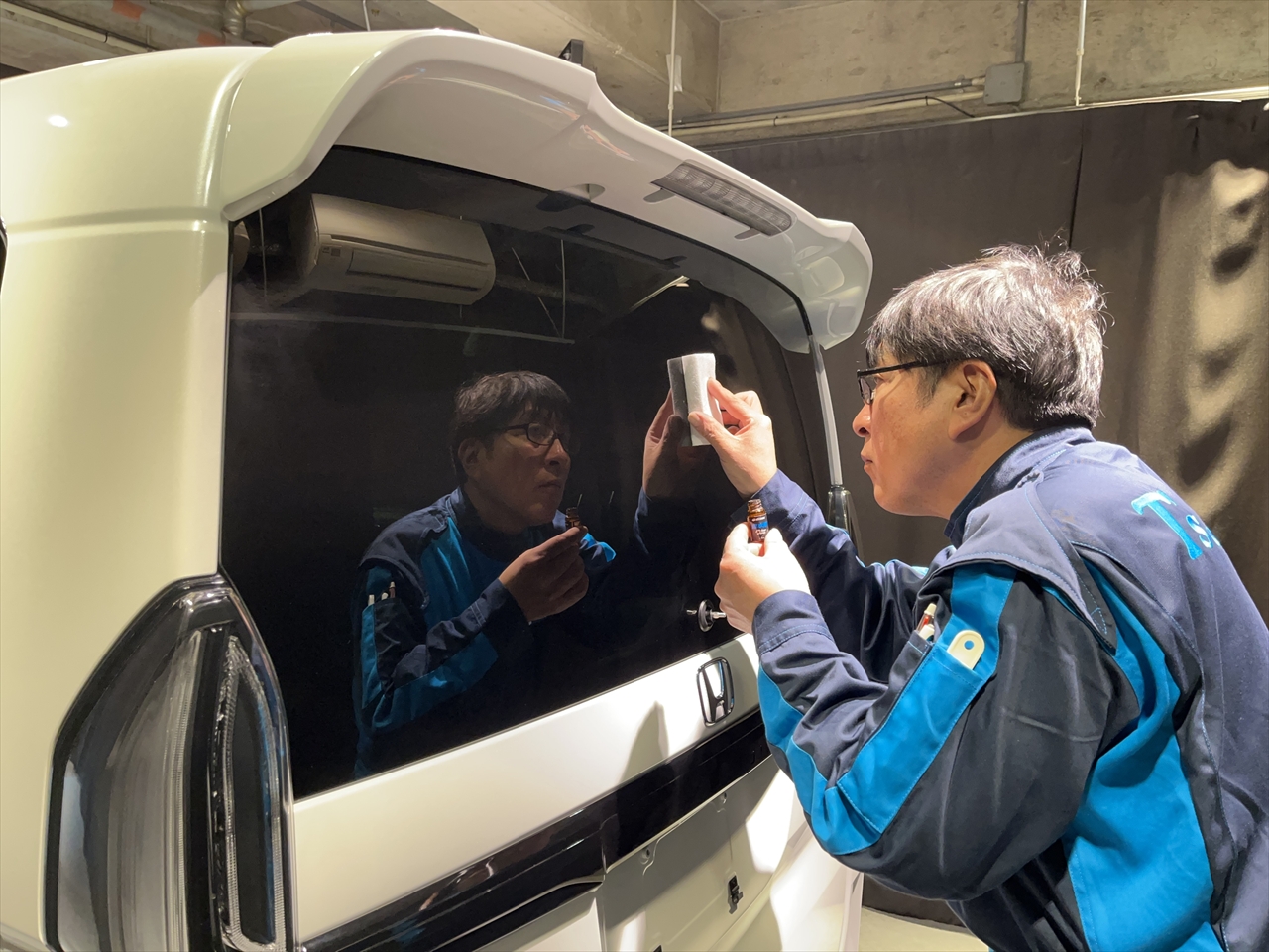 ガラス撥水コーティング