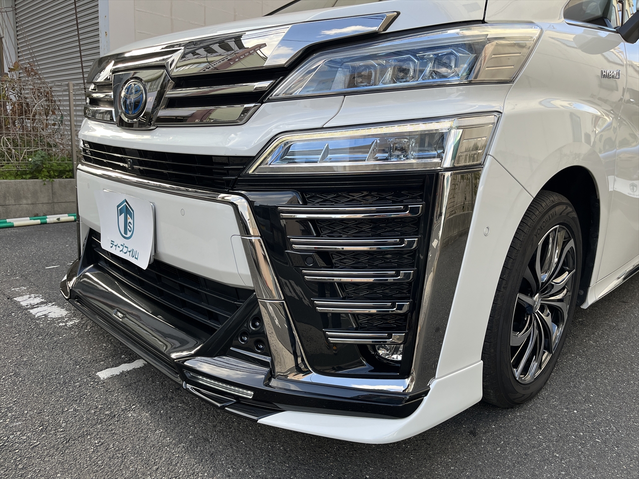 カスタムエアロパーツ塗装取付・マフラー交換