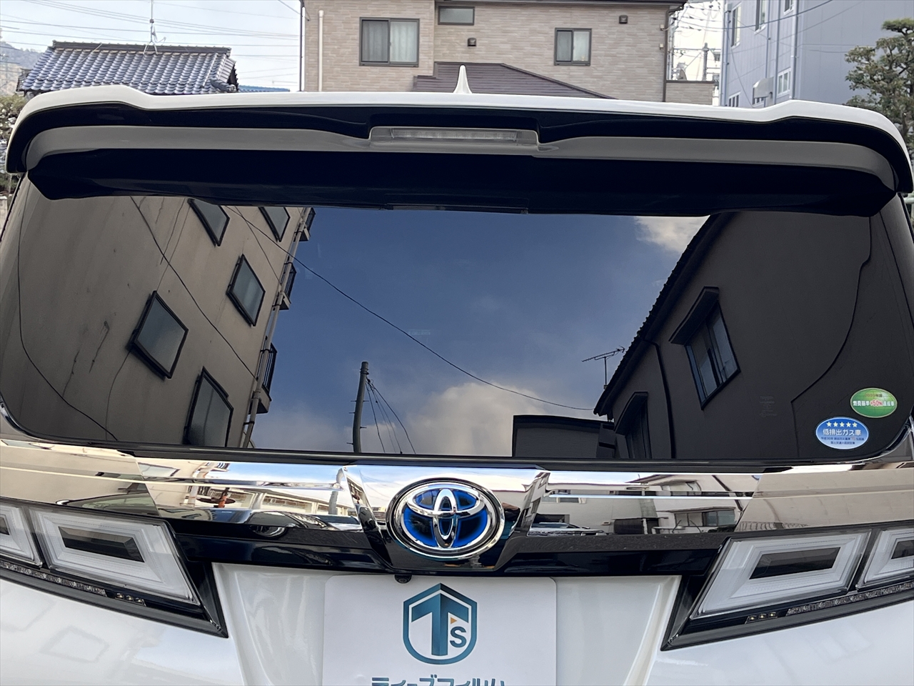 カスタムエアロパーツ塗装取付・マフラー交換