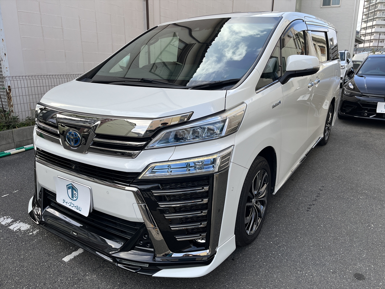 カスタムエアロパーツ塗装取付・マフラー交換