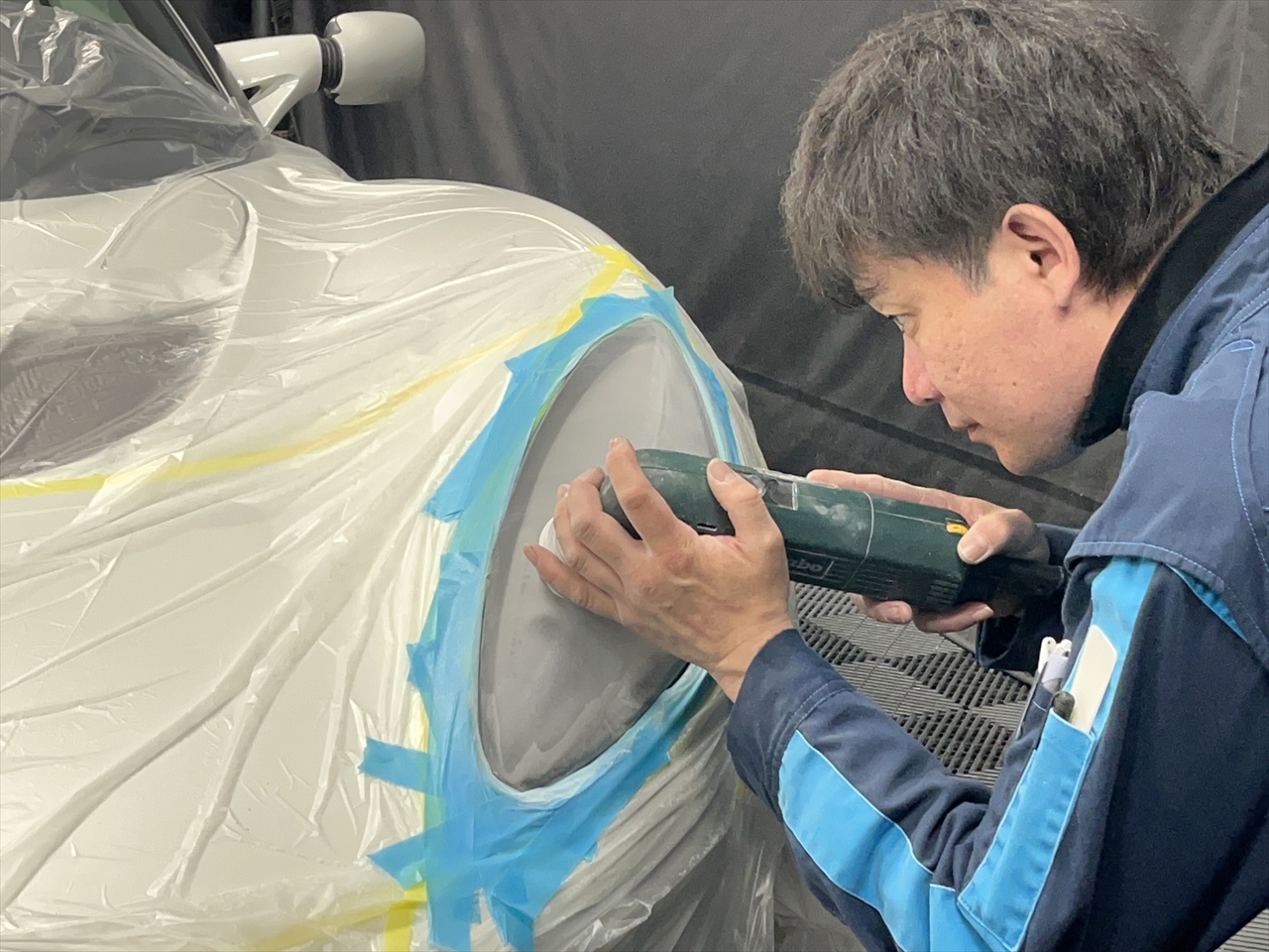ヘッドライト磨き(研磨)・プロテクションフィルム