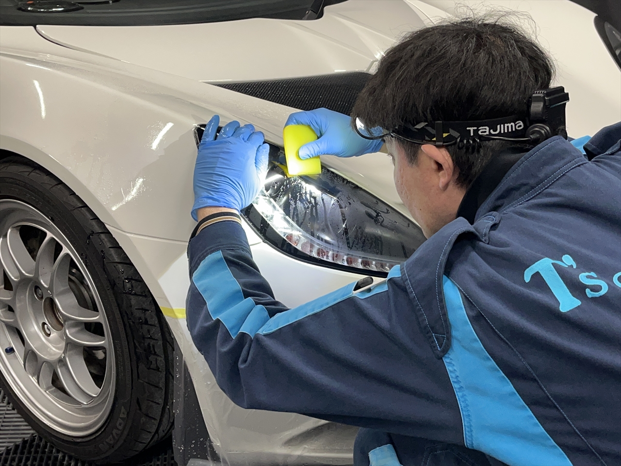ヘッドライト磨き(研磨)・プロテクションフィルム