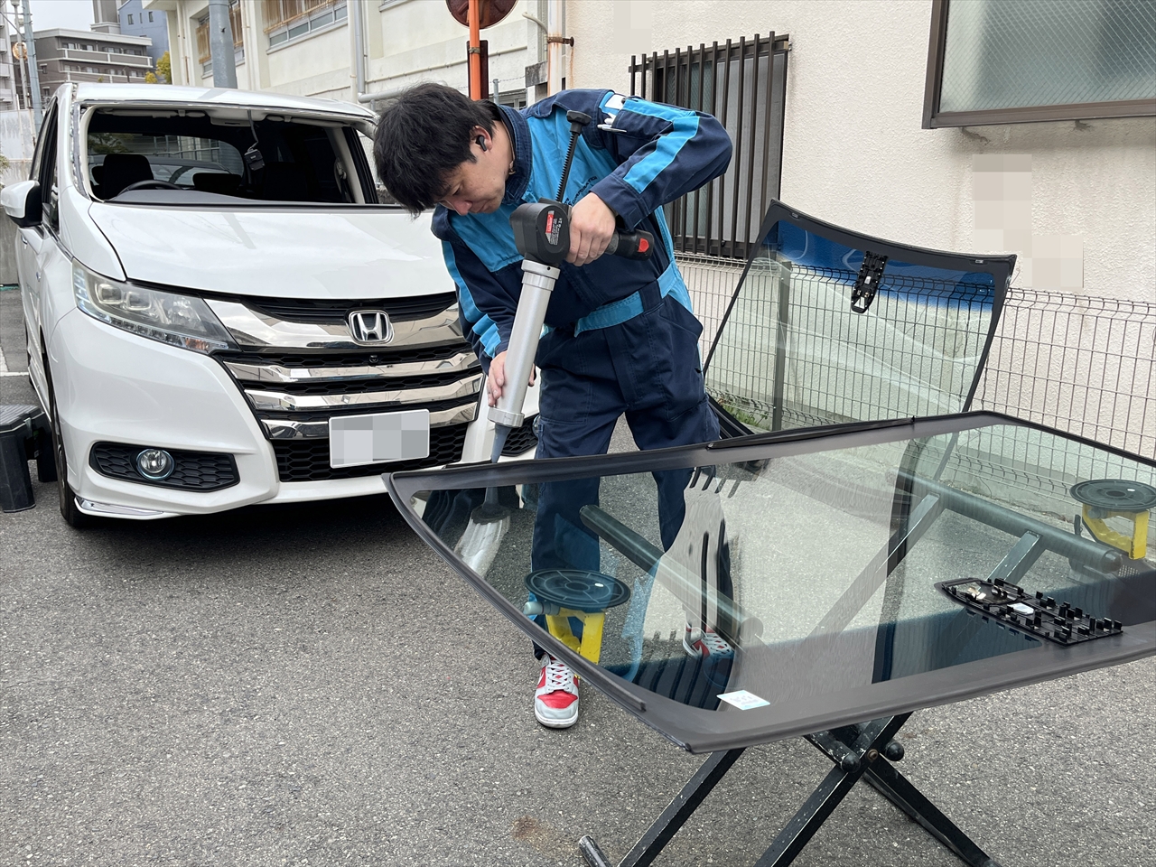 フロントガラス交換・修理