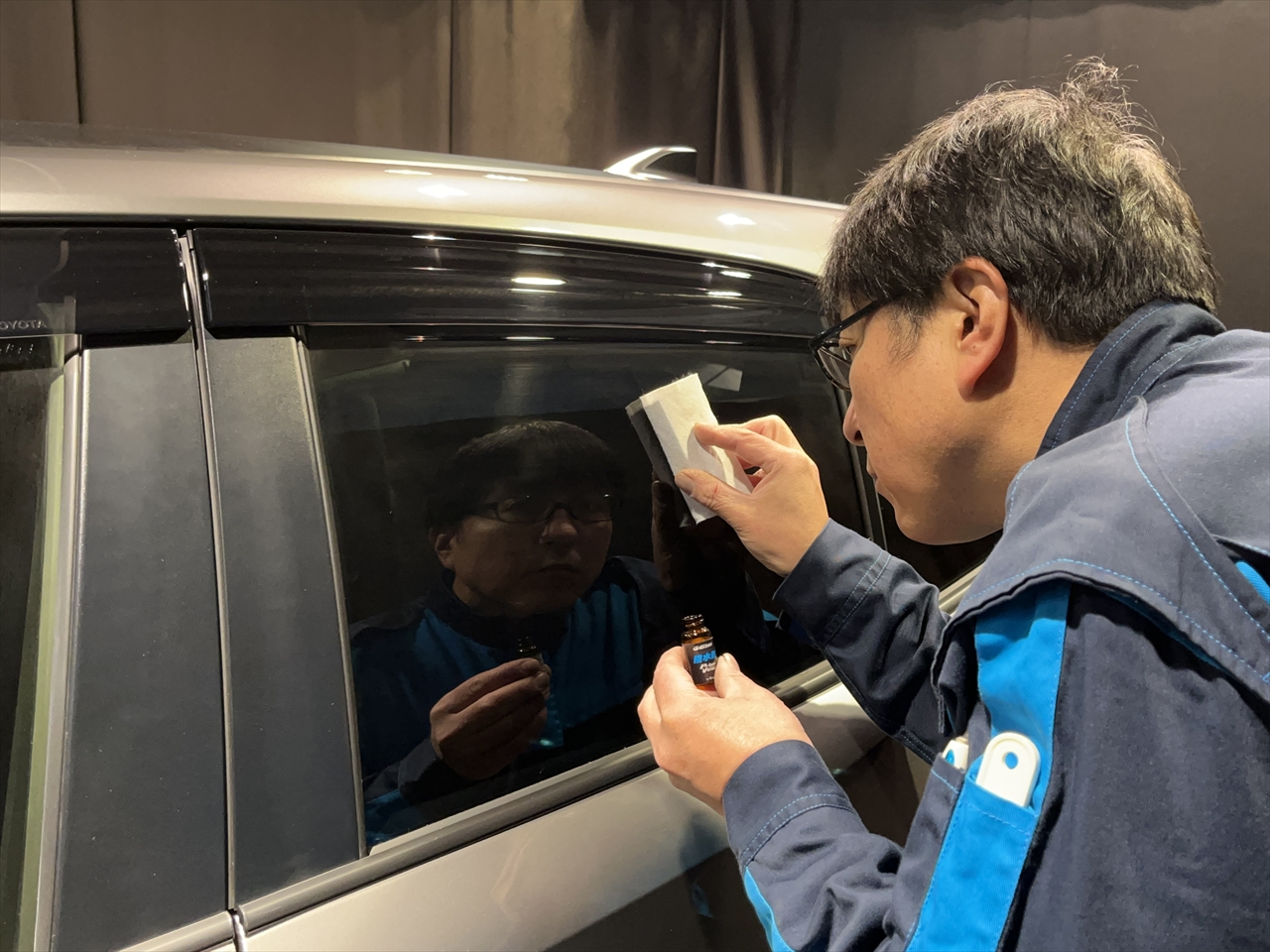 ガラス撥水コーティング