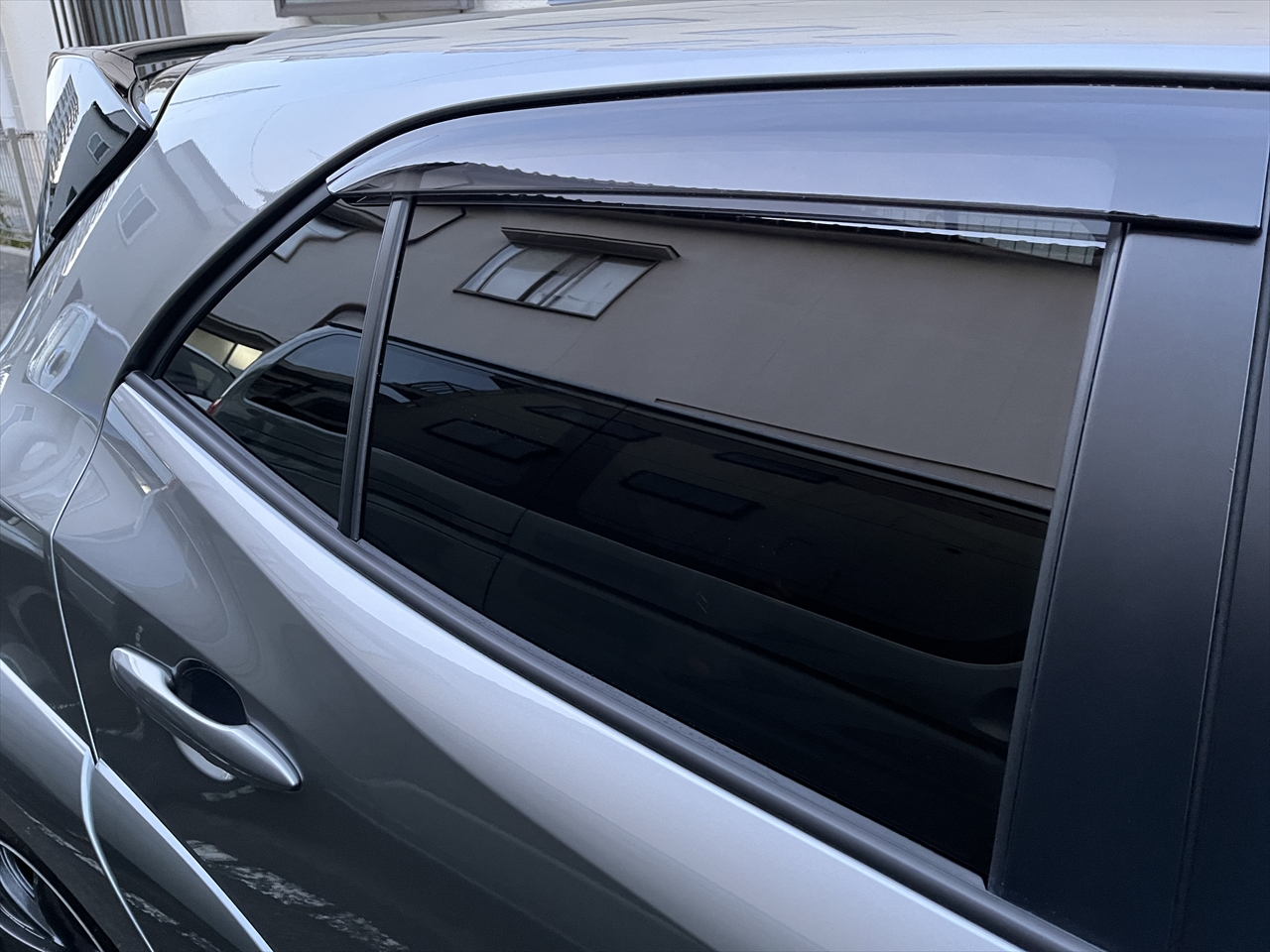 ガラス撥水コーティング