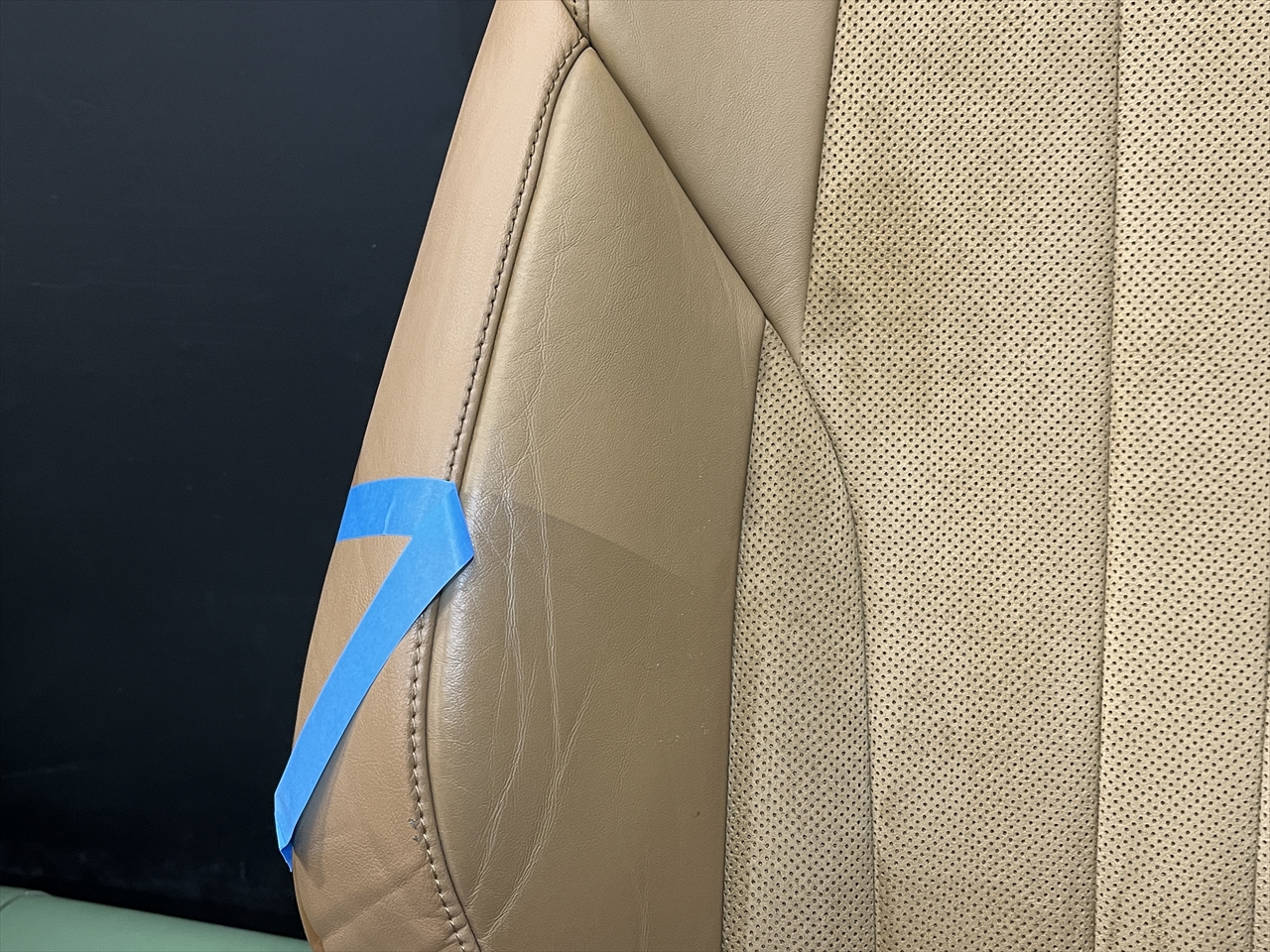 車内クリーニング (タバコ臭)