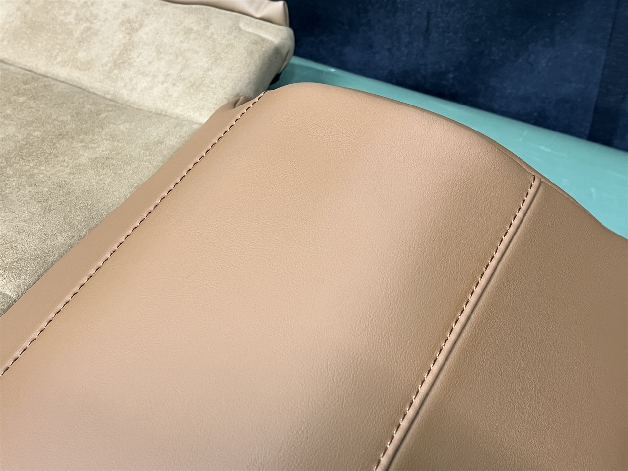 車内クリーニング (タバコ臭)