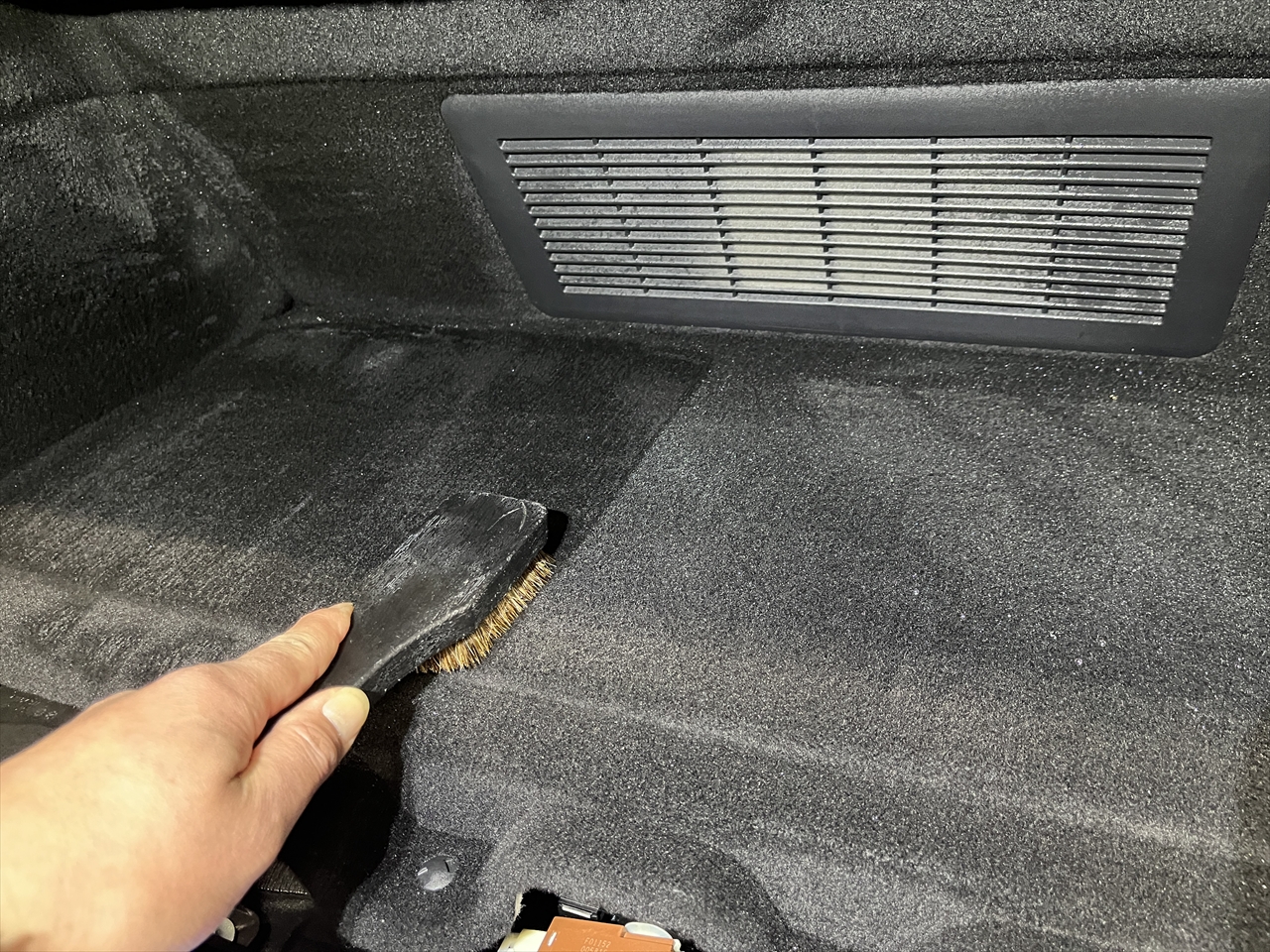 車内クリーニング (タバコ臭)