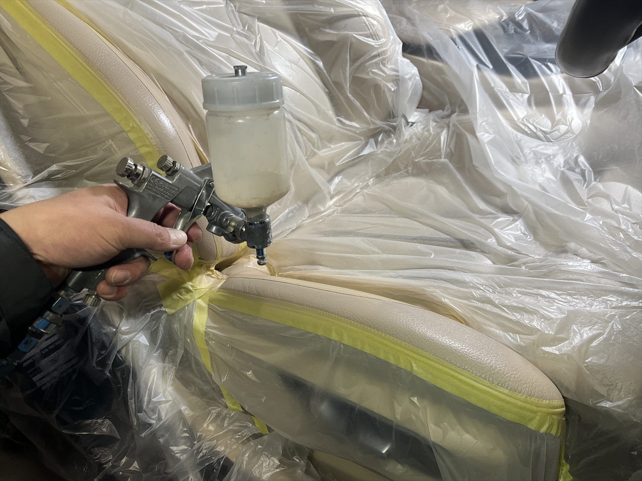 内装リペア・修理(レザーシート補修)