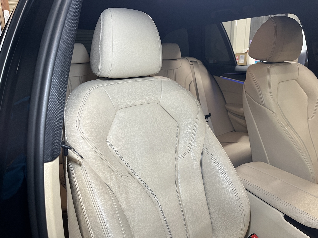 内装リペア・修理(レザーシート補修)