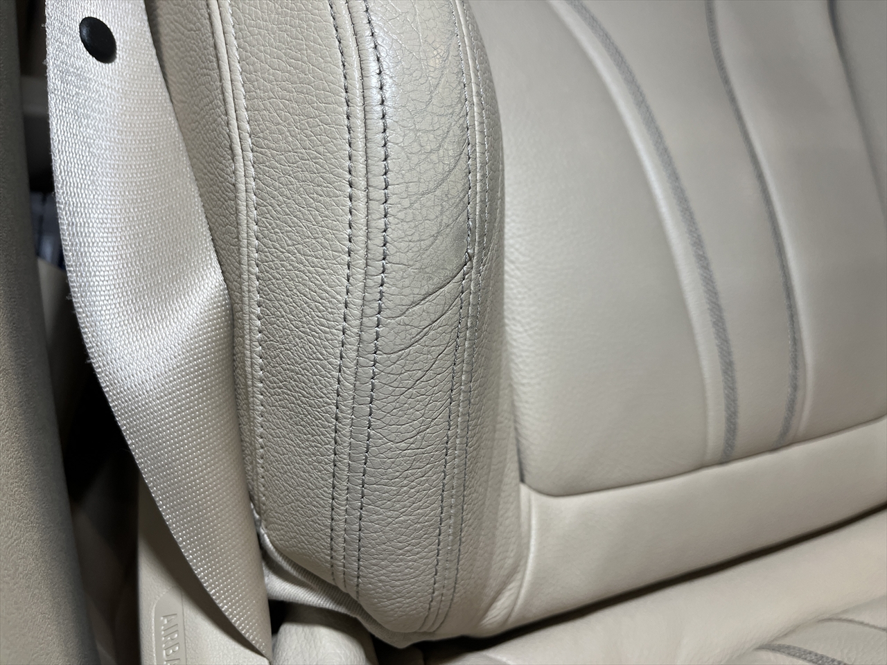 内装リペア・修理(レザーシート補修)