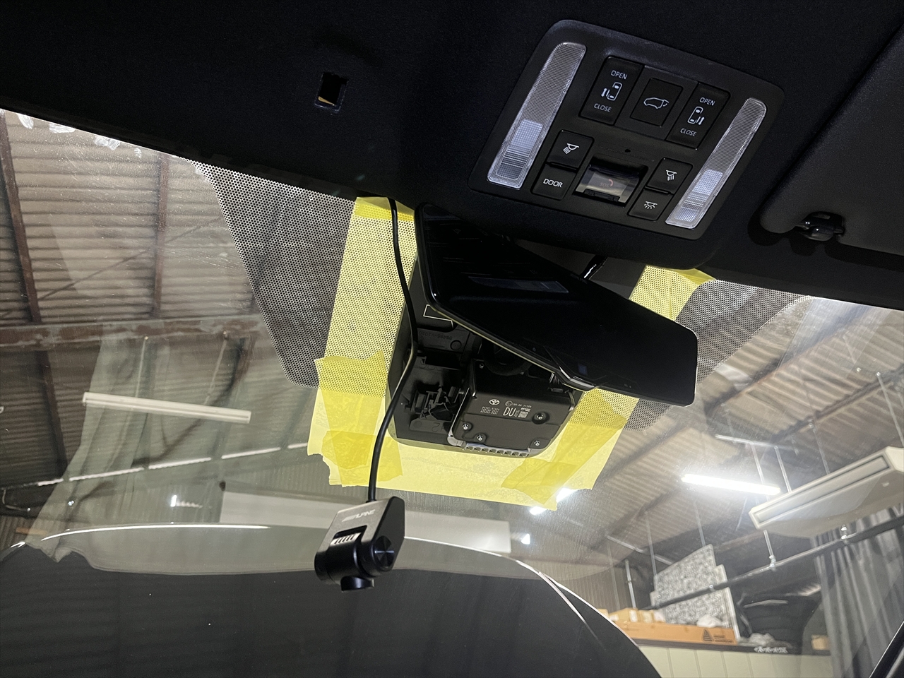 用品取付(デジタルインナーミラー)