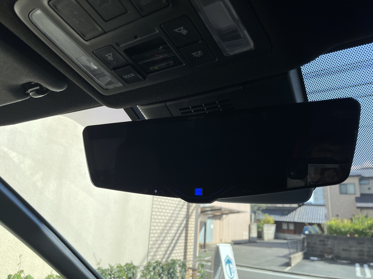 用品取付(デジタルインナーミラー)