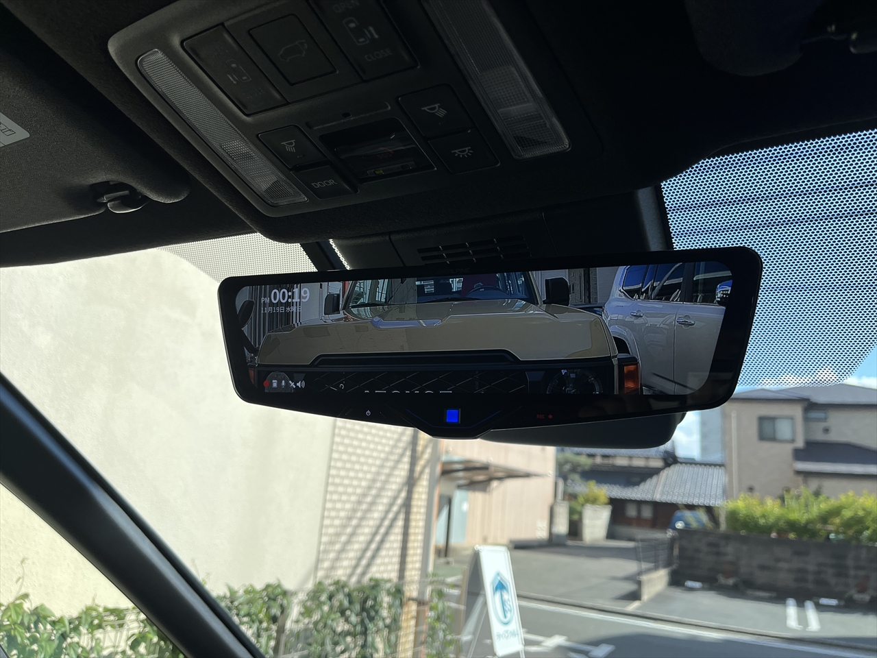 用品取付(デジタルインナーミラー)