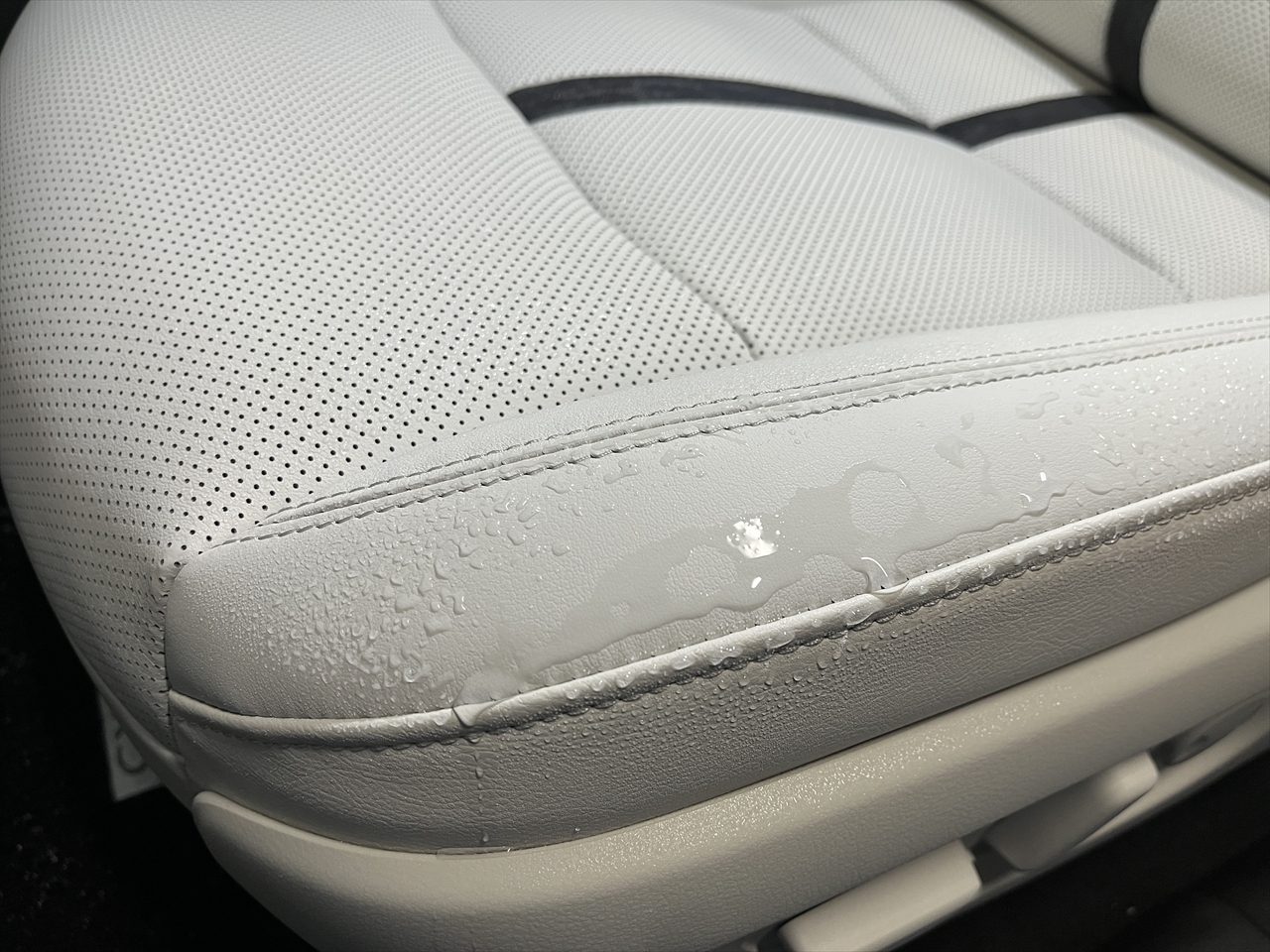 レザーコーティング