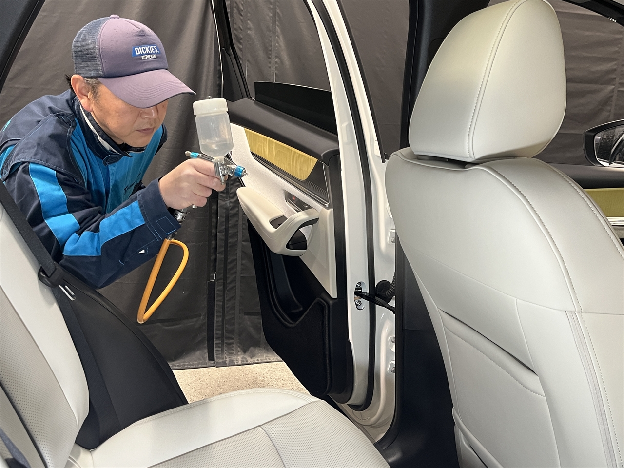 レザーコーティング